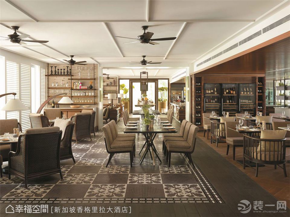 新加坡香格里拉大酒店 池畔雨林环绕的居家早