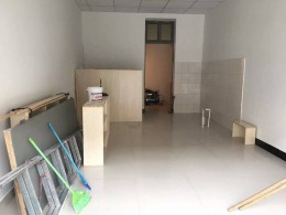 当湖街道某店铺